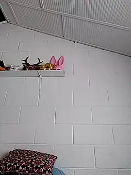 oxxy jean online show from February 28, 1:00 pm