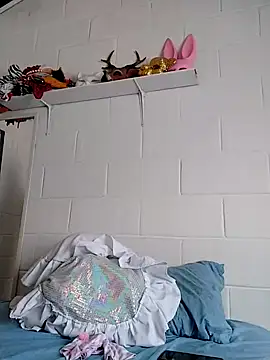 oxxy jean online show from March 4, 12:57 pm