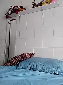 oxxy jean online show from March 12, 2:32 pm