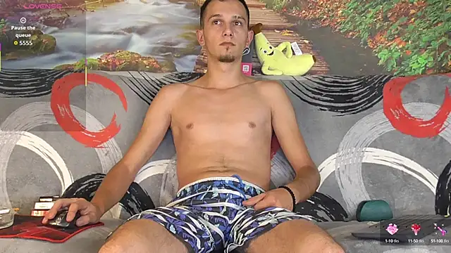 AxelMassimo online show from October 5, 2:57 am