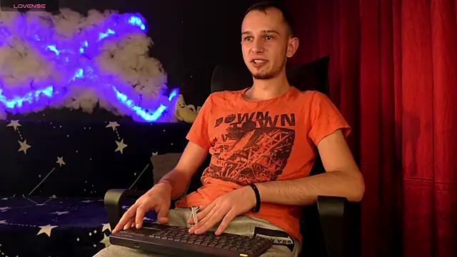 AxelMassimo online show from December 1, 3:51 am