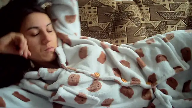 kiss lovely  online show from February 5, 10:11 am