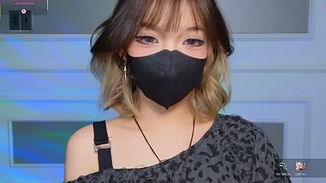      Panda      online show from April 2, 6:03 pm