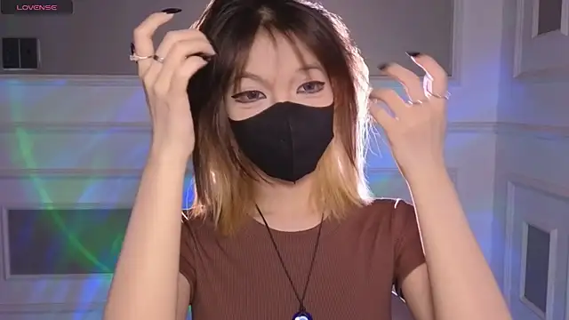      Panda      online show from May 13, 7:10 pm