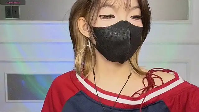      Panda      online show from April 10, 5:31 pm