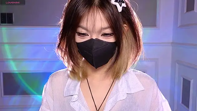      Panda      online show from May 12, 10:05 pm