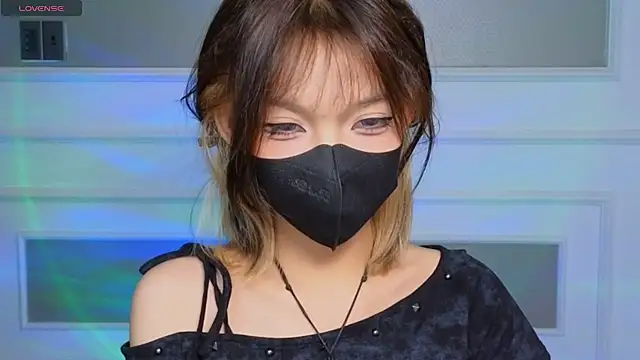      Panda      online show from April 7, 6:54 pm