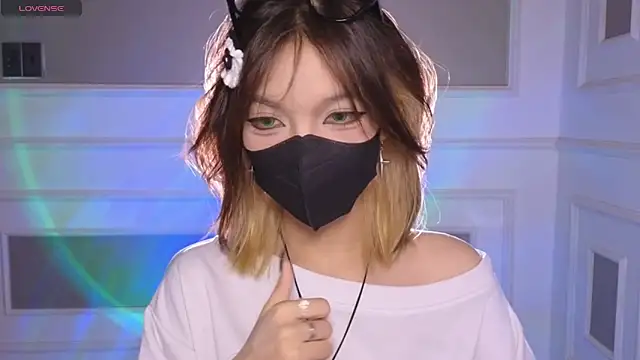      Panda      online show from May 12, 1:57 am