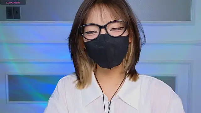      Panda      online show from April 5, 5:41 pm