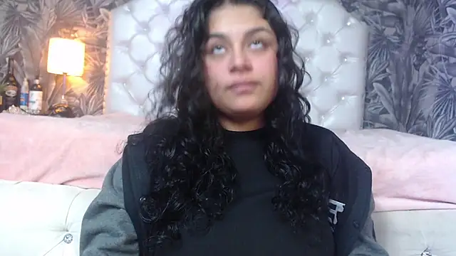 RylieRoss online show from November 5, 11:46 am