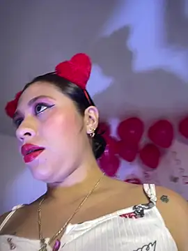 LuluMonroe Eup online show from February 6, 4:41 am