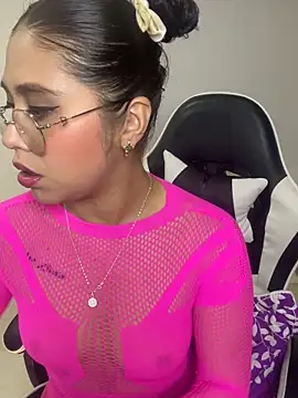 LuluMonroe Eup online show from January 7, 3:55 am