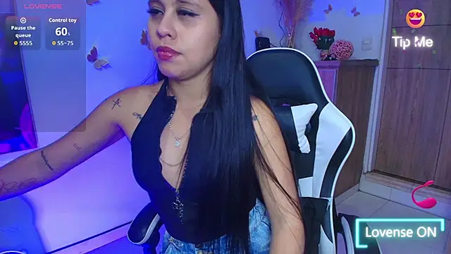 LuluMonroe Eup online show from March 25, 3:39 am