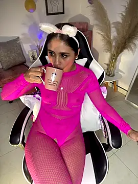 LuluMonroe Eup online show from December 20, 3:53 am