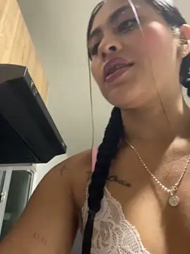 LuluMonroe Eup online show from November 14, 2:59 am