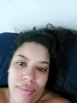 biancaalvess online show from May 7, 9:23 am
