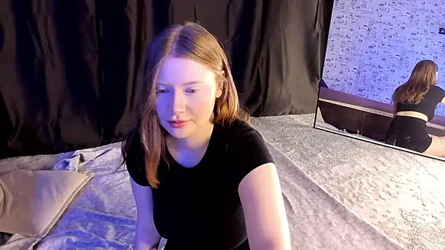 Lillie Berry online show from October 3, 4:36 am