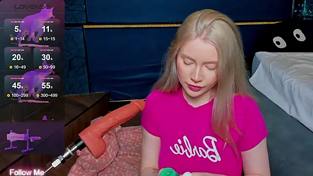 Lillie Berry online show from March 15, 4:52 am