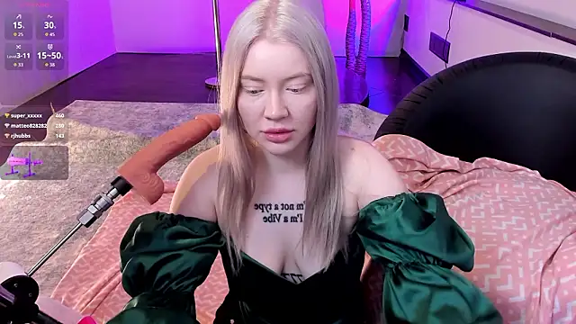 Lillie Berry online show from March 11, 5:12 am