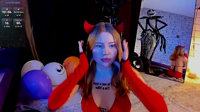 Lillie Berry online show from October 30, 4:44 am