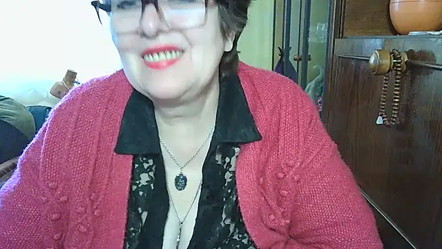 VeronicaGold511 online show from April 24, 7:10 am
