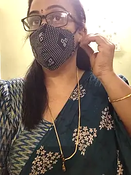 sweet-lotus online show from April 4, 9:38 am