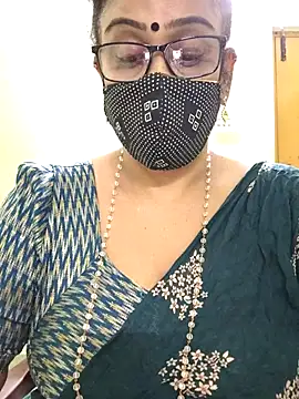 sweet-lotus online show from November 9, 5:00 am