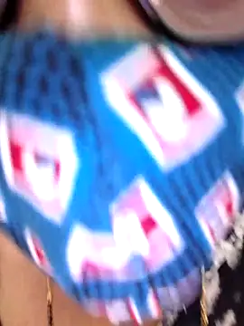 sweet-lotus online show from December 19, 3:32 am