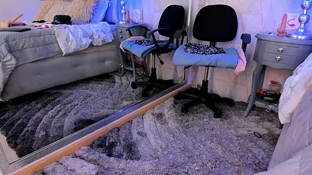 Yara Bliss  online show from January 18, 5:05 pm