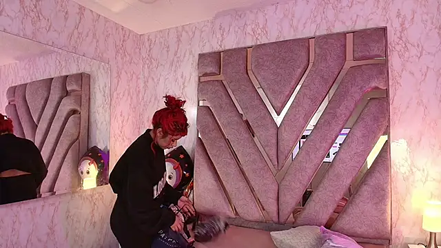 redd pandaa online show from October 23, 3:27 am