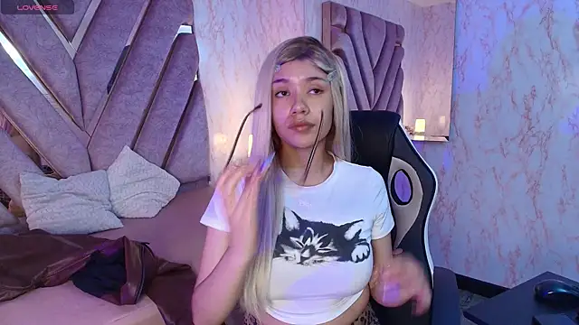 redd pandaa online show from April 11, 3:58 am