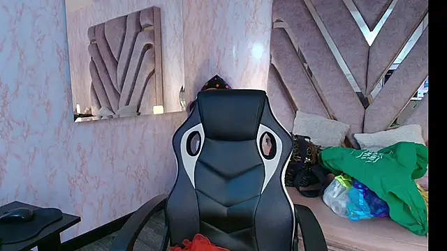 redd pandaa online show from October 30, 4:11 am