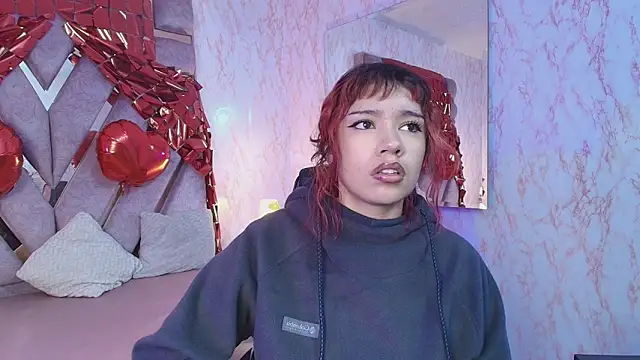 Snapshot of redd_pandaa chatting on February 15, 3:07 am redd pandaa online show from February 15, 3:07 am