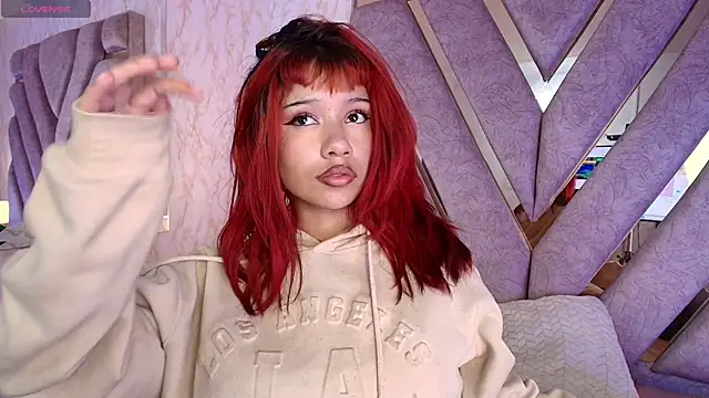 redd pandaa online show from December 14, 4:40 am