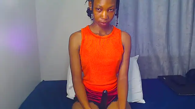 JuicyAdiction online show from August 3, 1:06 pm