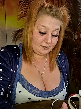 Snapshot of Miss_tits2025 chatting on June 11, 12:32 am Miss tits2025 online show from June 11, 12:32 am