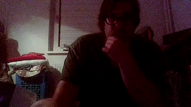 Snapshot of chubbyDavid1998 chatting on November 4, 11:19 pm chubbyDavid1998 online show from November 4, 11:19 pm