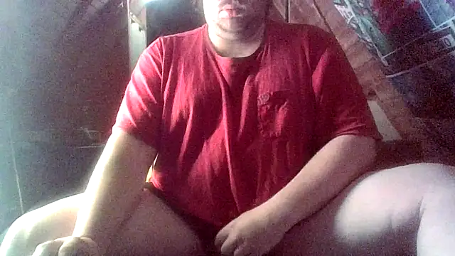 Snapshot of chubbyDavid1998 chatting on November 9, 3:49 pm chubbyDavid1998 online show from November 9, 3:49 pm