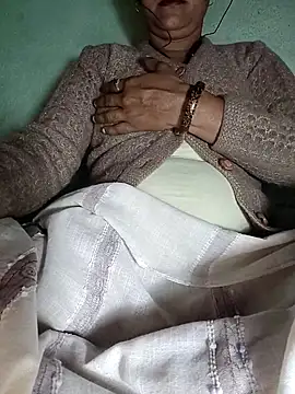 Snapshot of Hotty-Monaa chatting on November 26, 5:35 pm Hotty-Monaa online show from November 26, 5:35 pm