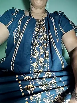 Snapshot of Hotty-Monaa chatting on November 18, 4:32 pm Hotty-Monaa online show from November 18, 4:32 pm