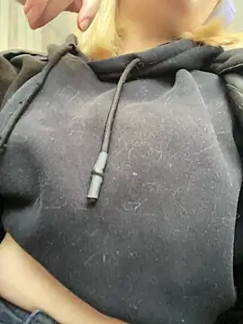 Cherry   Blossom online show from October 27, 11:11 am