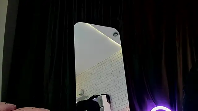 Anjela Botton online show from December 15, 6:25 pm