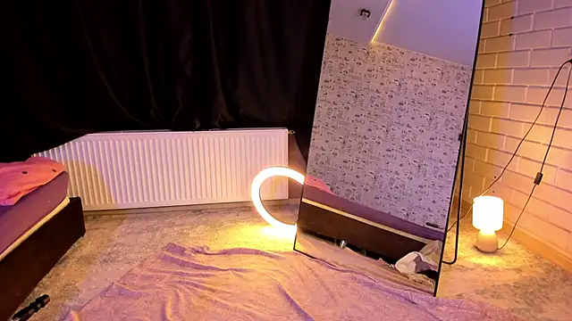 Anjela Botton online show from February 23, 6:30 pm