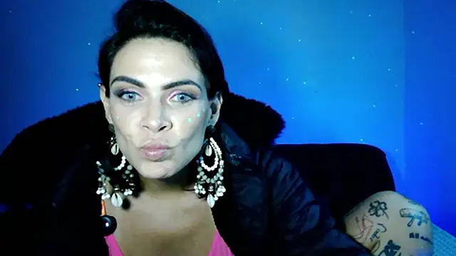 Snapshot of Veronnaink chatting on May 15, 8:18 pm Veronnaink online show from May 15, 8:18 pm