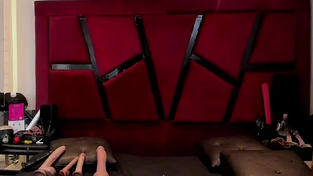 AlliceJelany online show from October 5, 8:21 pm