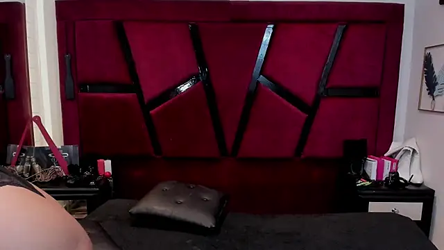 AlliceJelany online show from November 27, 7:25 pm