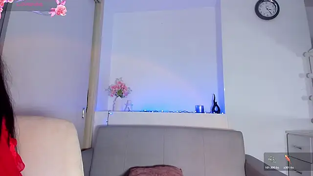 Snapshot of Alykass chatting on November 15, 8:24 pm Alykass online show from November 15, 8:24 pm