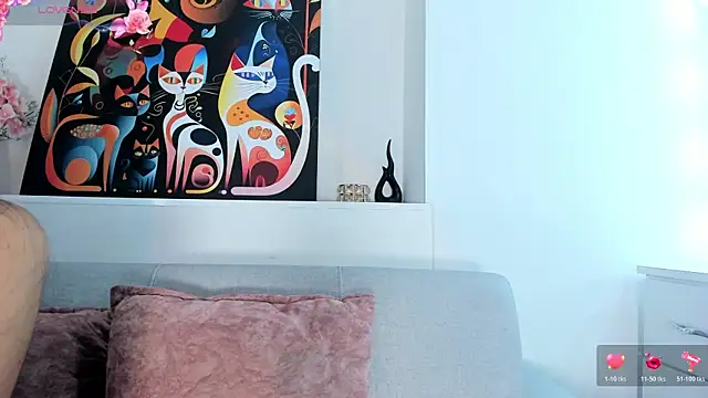 Snapshot of Alykass chatting on October 25, 1:23 pm Alykass online show from October 25, 1:23 pm