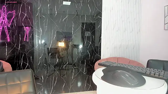 Nini Beyker online show from March 7, 12:21 pm