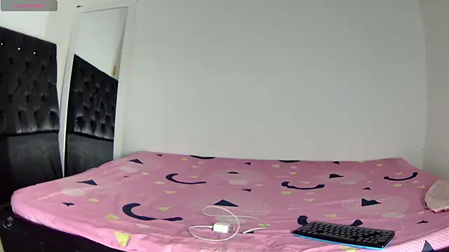 shantall ebony1 online show from November 26, 10:26 am